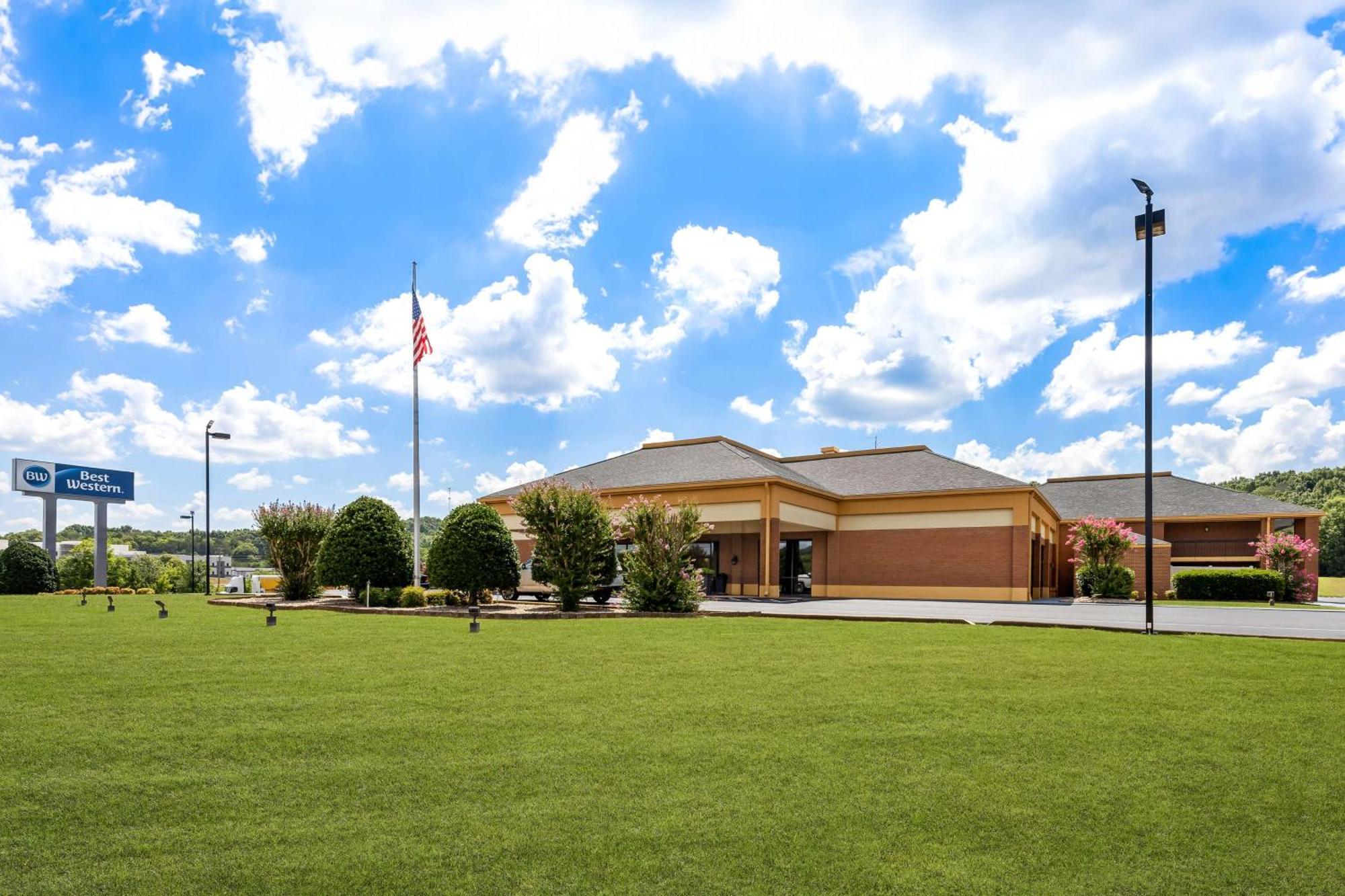 Western - Fayetteville